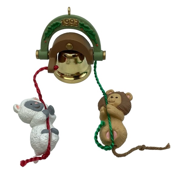 Hallmark 1993 “Curly and Kingly” Movement Ornament - Picture 1 of 9
